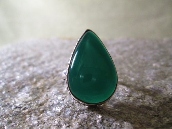 Bespoke Jade Ring TEARDROP Hand Wrought Sterling Silver Size 8 - Image 2