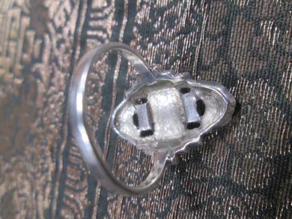 Roaring 1920's Art Deco Cocktail Ring, Antique Sterling Silver Marcasite, Size 7 - Image 6