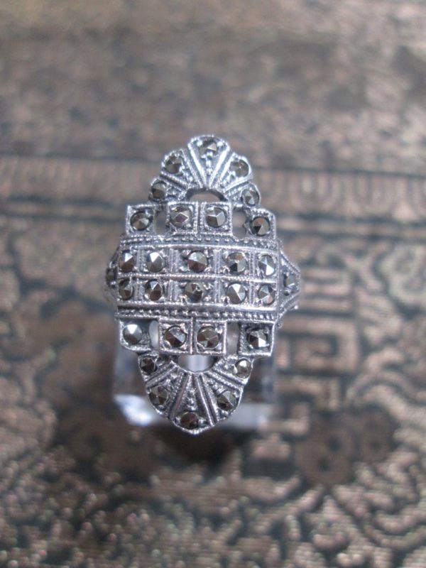 Roaring 1920's Art Deco Cocktail Ring, Antique Sterling Silver Marcasite, Size 7 - Image 7